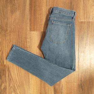 Gap True Skinny